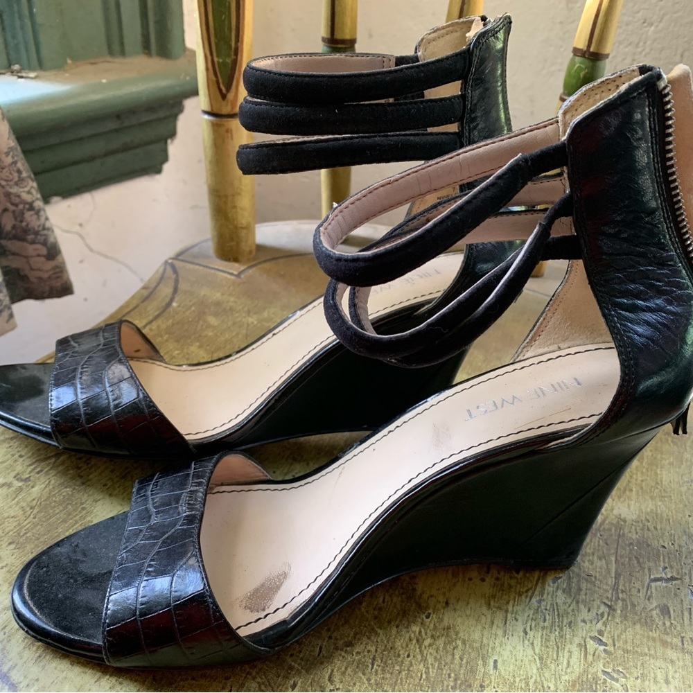 Black Nine West wedge